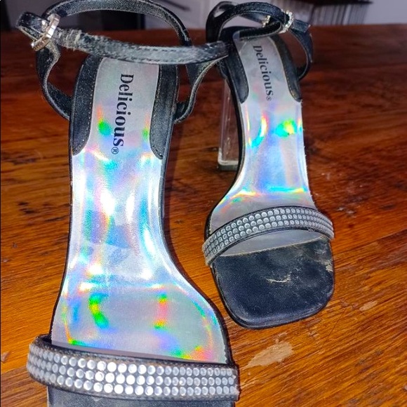 Delicious Black Heels with Rinestones 😍 - Picture 3 of 4